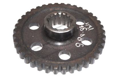 Втулка шлицевая 451.16.00.006