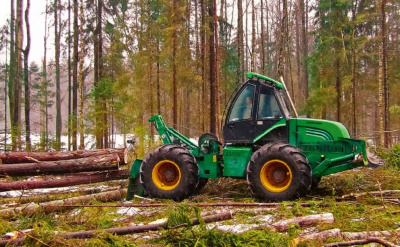Тягач трелевочный АМКОДОР 2242В