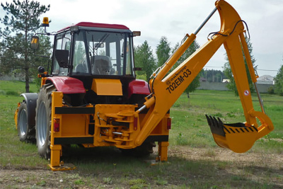 Экскаватор-погрузчик АМКОДОР 702ЕМ-03 Экскаватор-погрузчик АМКОДОР 702ЕМ-03